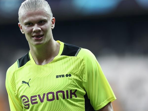 一起出众，瓦科为山东泰山官方合作伙伴一汽大众录制祝福视频（携手出彩，瓦科为山东泰山官方伙伴一汽大众送上祝福视频）