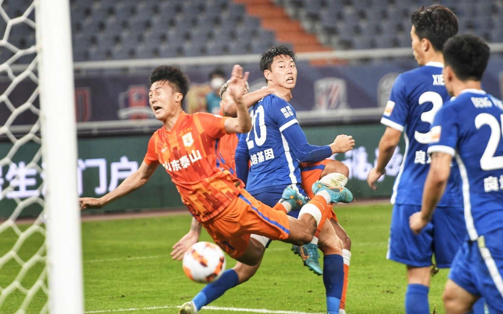 意媒：DV9等四名合同到期球员离队可能为尤文节省下3190万欧（意媒：DV9等四名到期球员若离队，尤文可节省3190万欧）